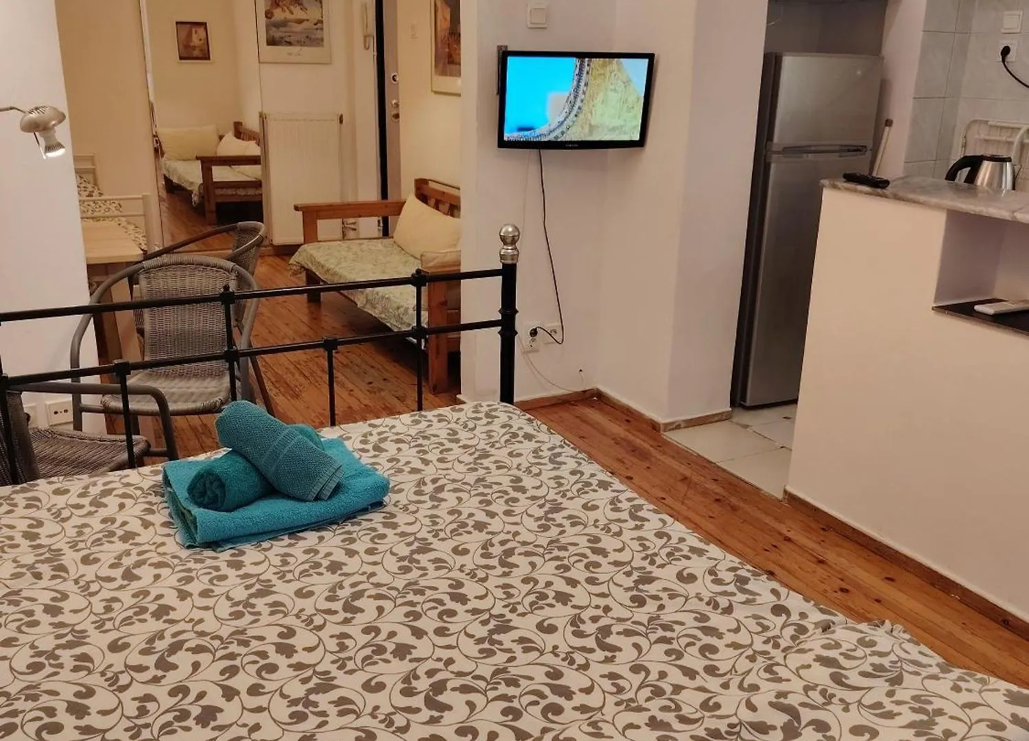 Cosy Open Large Studio By Roman Ruins Helexpo location